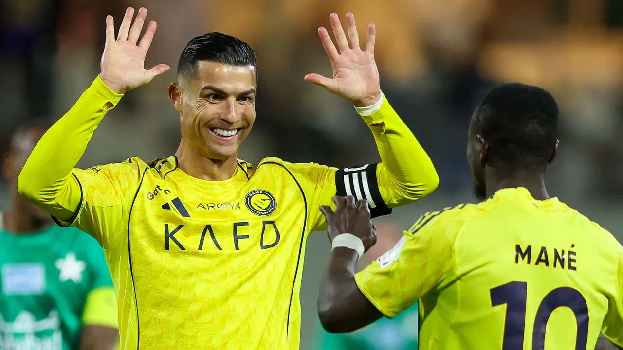 ما هي القنوات الناقلة لمواجهة النصر والفيحاء في منافسات دوري روشن السعودي؟